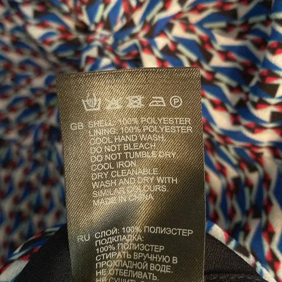 Reiss women’s dress - size 2 - short sleeve - patterned - twist front - like new - Picture 5 of 9